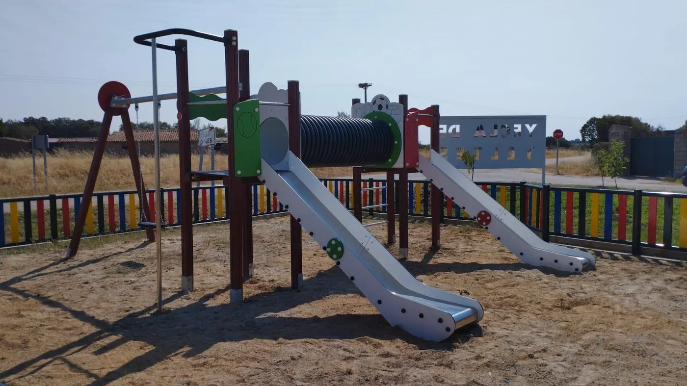 Nuevo parque infantil en Yecla de Yeltes