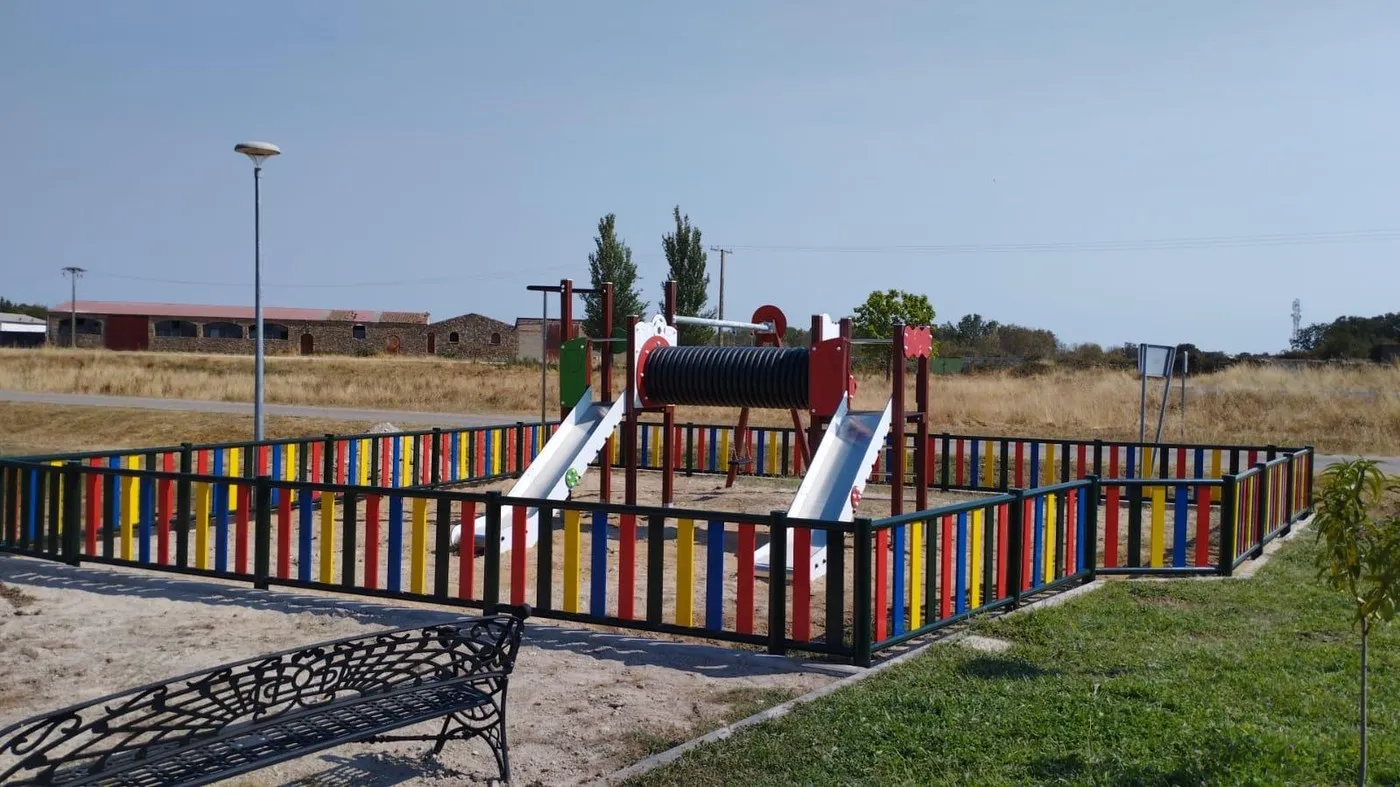 Nuevo parque infantil en Yecla de Yeltes
