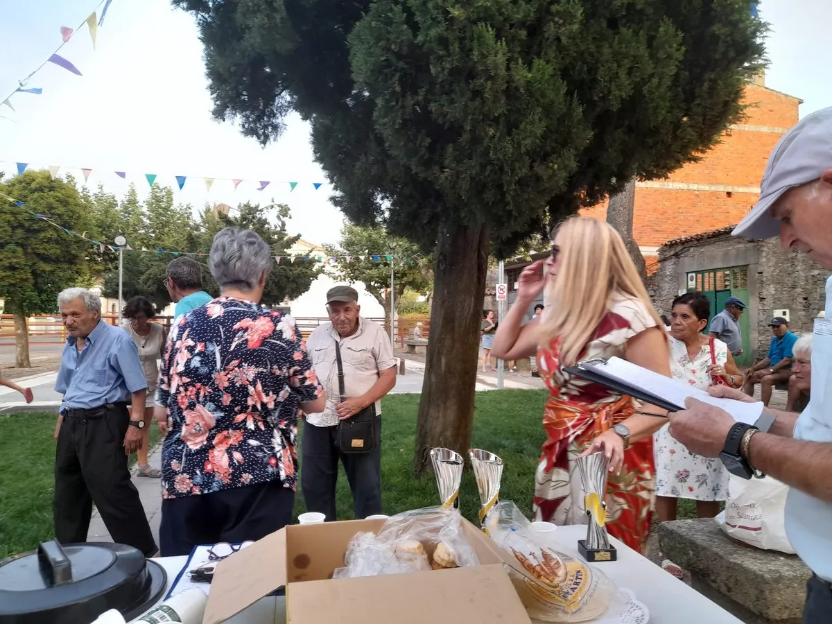 Día dedicado a los mayores y actuación de mariachis en Lumbrales