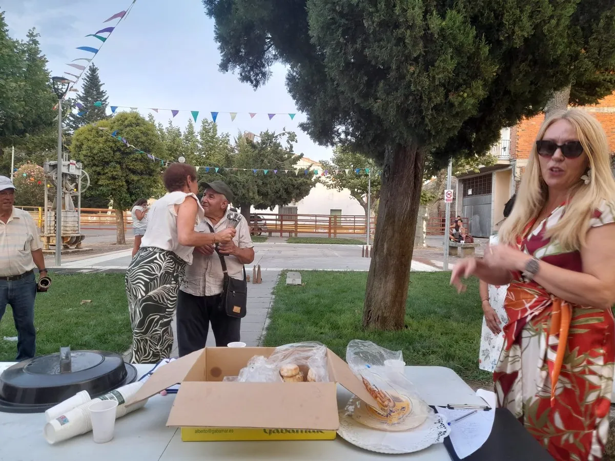 Día dedicado a los mayores y actuación de mariachis en Lumbrales