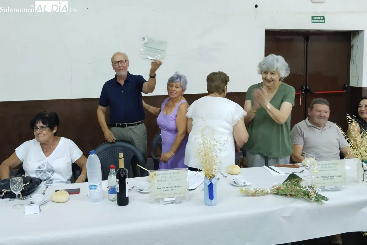 Homenaje de la Asociación de Mayores de Yecla de Yeltes
