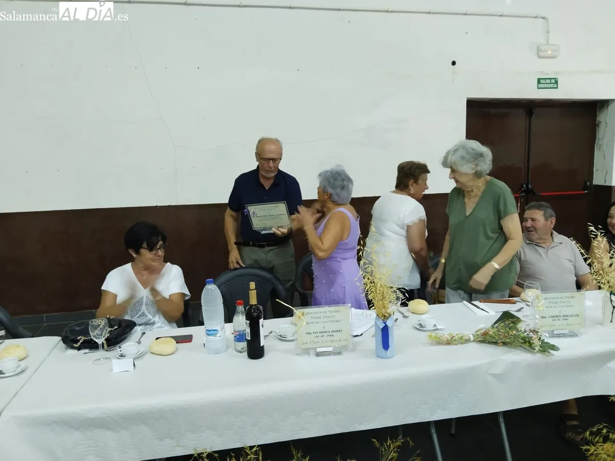 Homenaje de la Asociación de Mayores de Yecla de Yeltes