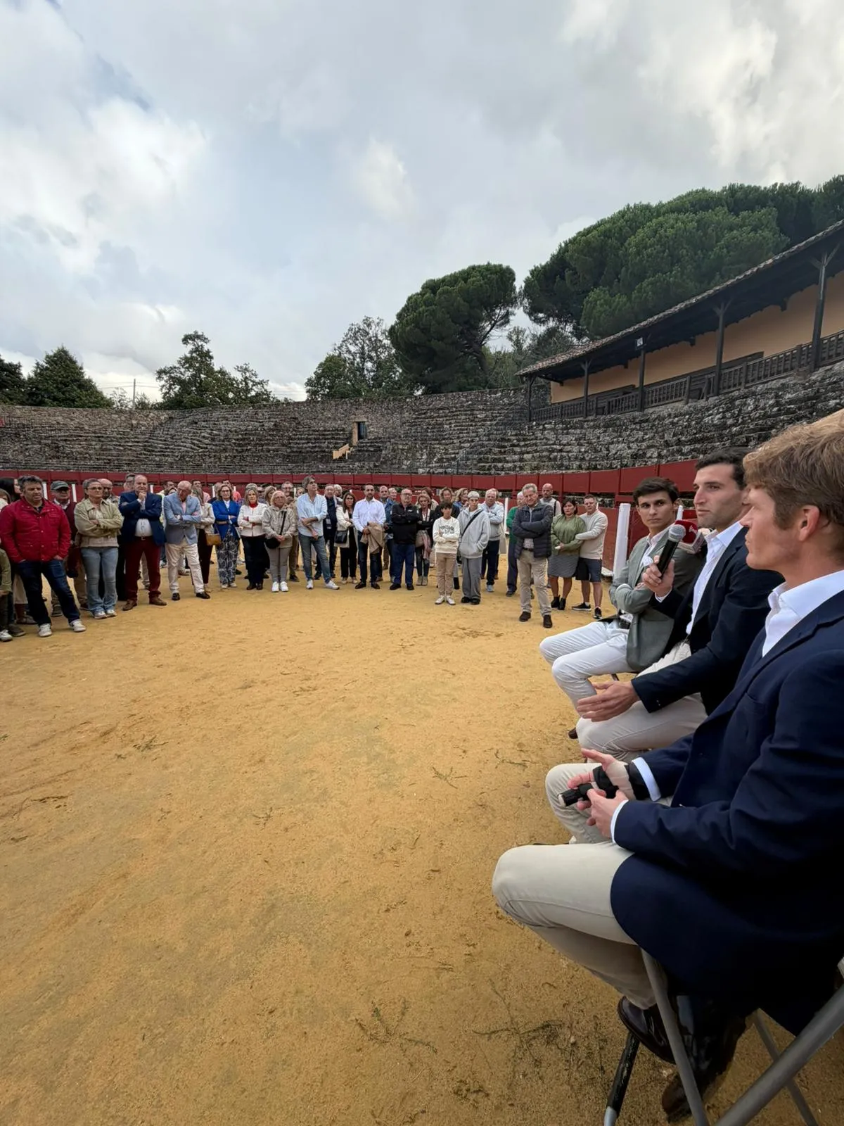 Borja Jiménez y Diosleguarde darán la alternativa a Valentín Hoyos en La Ancianita