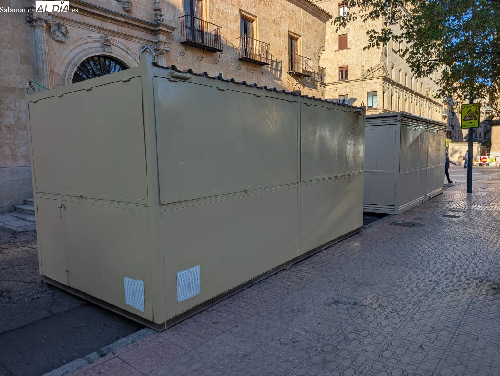 La Feria de Día de Salamanca empieza a tomar forma con la instalación de sus casetas | FOTOS: David Sañudo