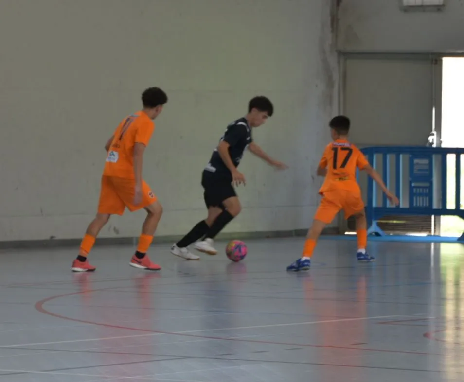 Foto 7 - El III Columnas- Caracillo Cadete se proclama campe&oacute;n del Torneo Tierno