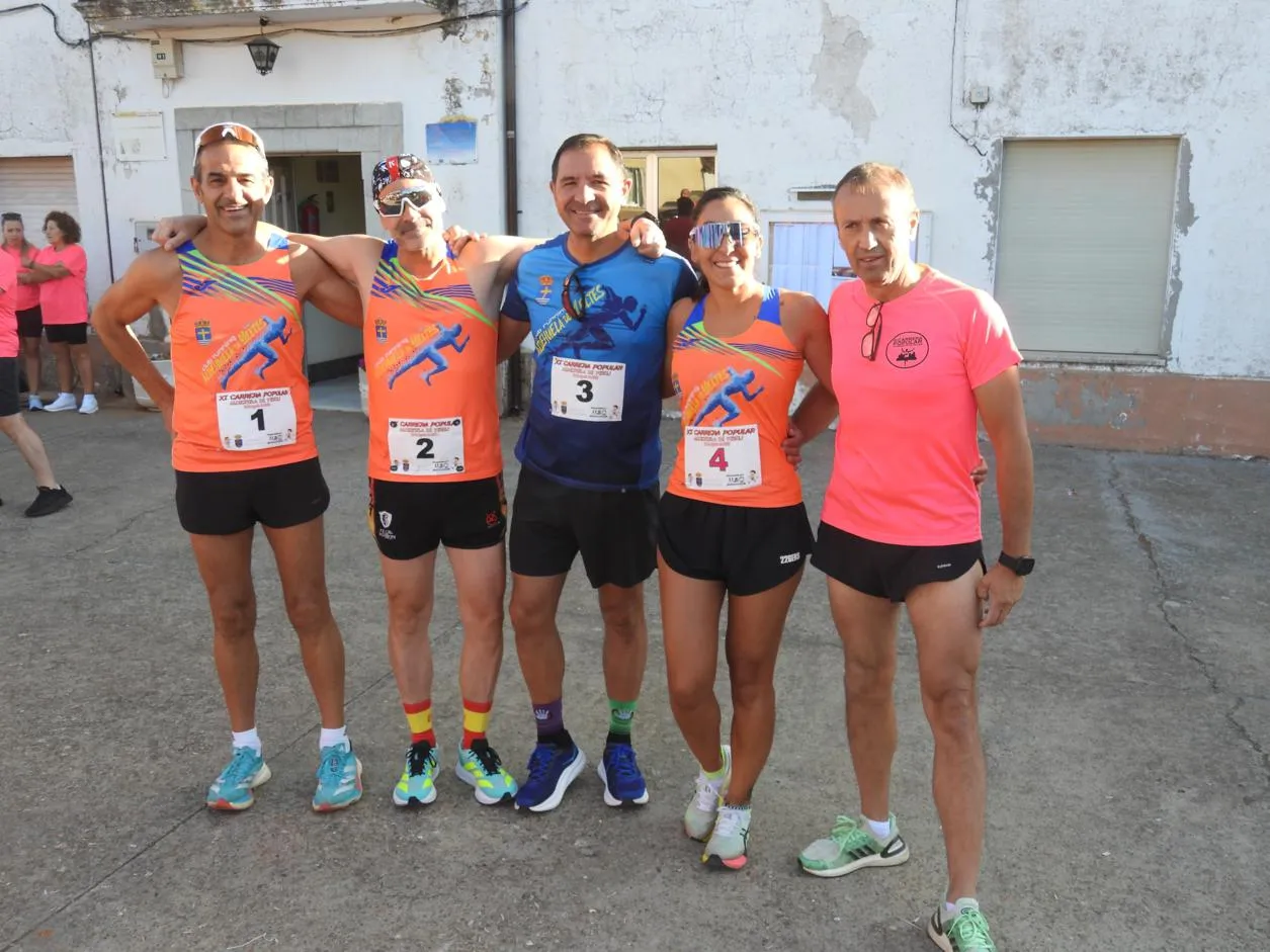 Foto 9 - Aldehuela de Yeltes une deporte y solidaridad en una multitudinaria und&eacute;cima carrera popular
