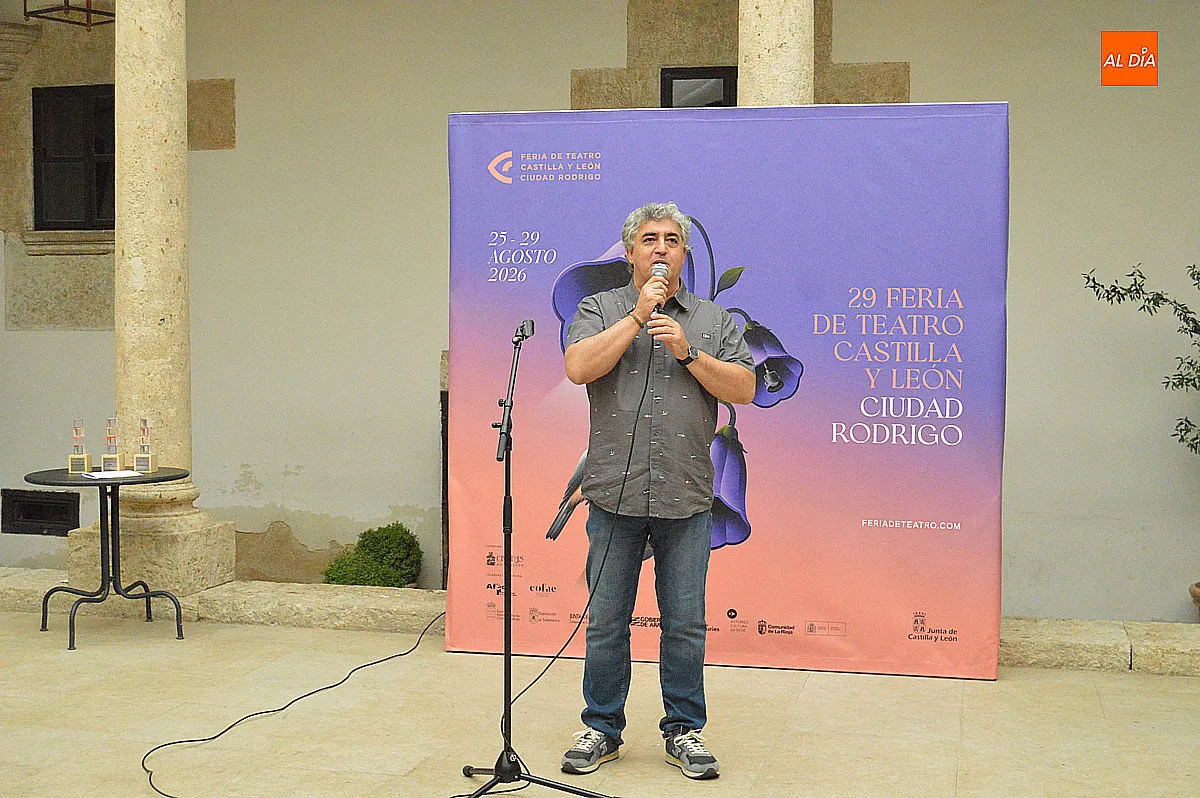 Foto 2 - Los premiados de la XV edici&oacute;n de los Premios Rosa Mar&iacute;a Garc&iacute;a Cano ya tienen su reconocimiento