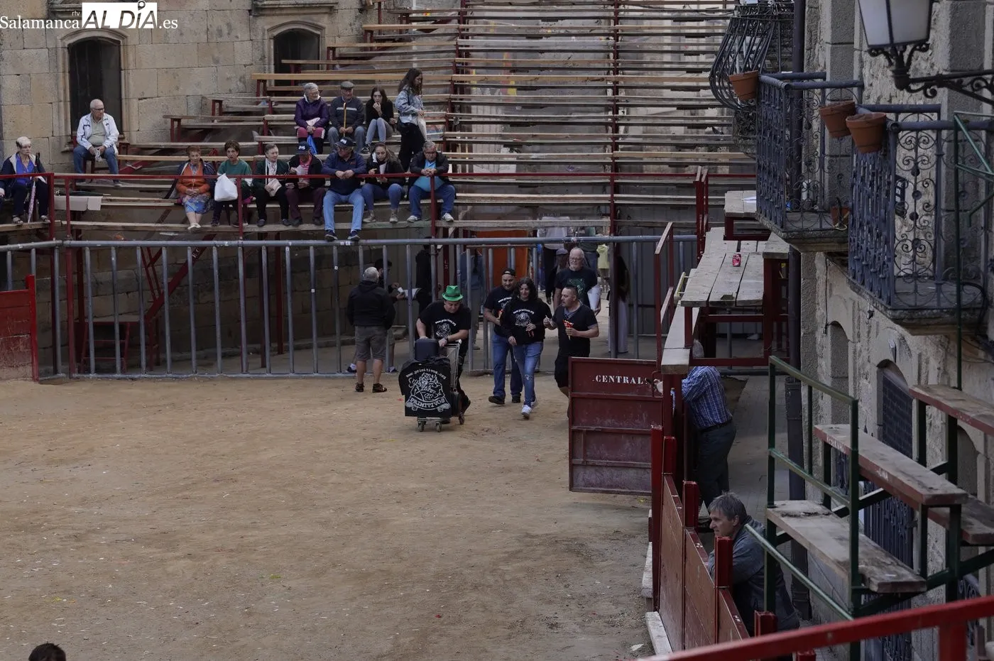 Segundo encierro de las fiestas de Aldeadávila / REP. GRÁFICO: LUIS MIGUEL CONDE