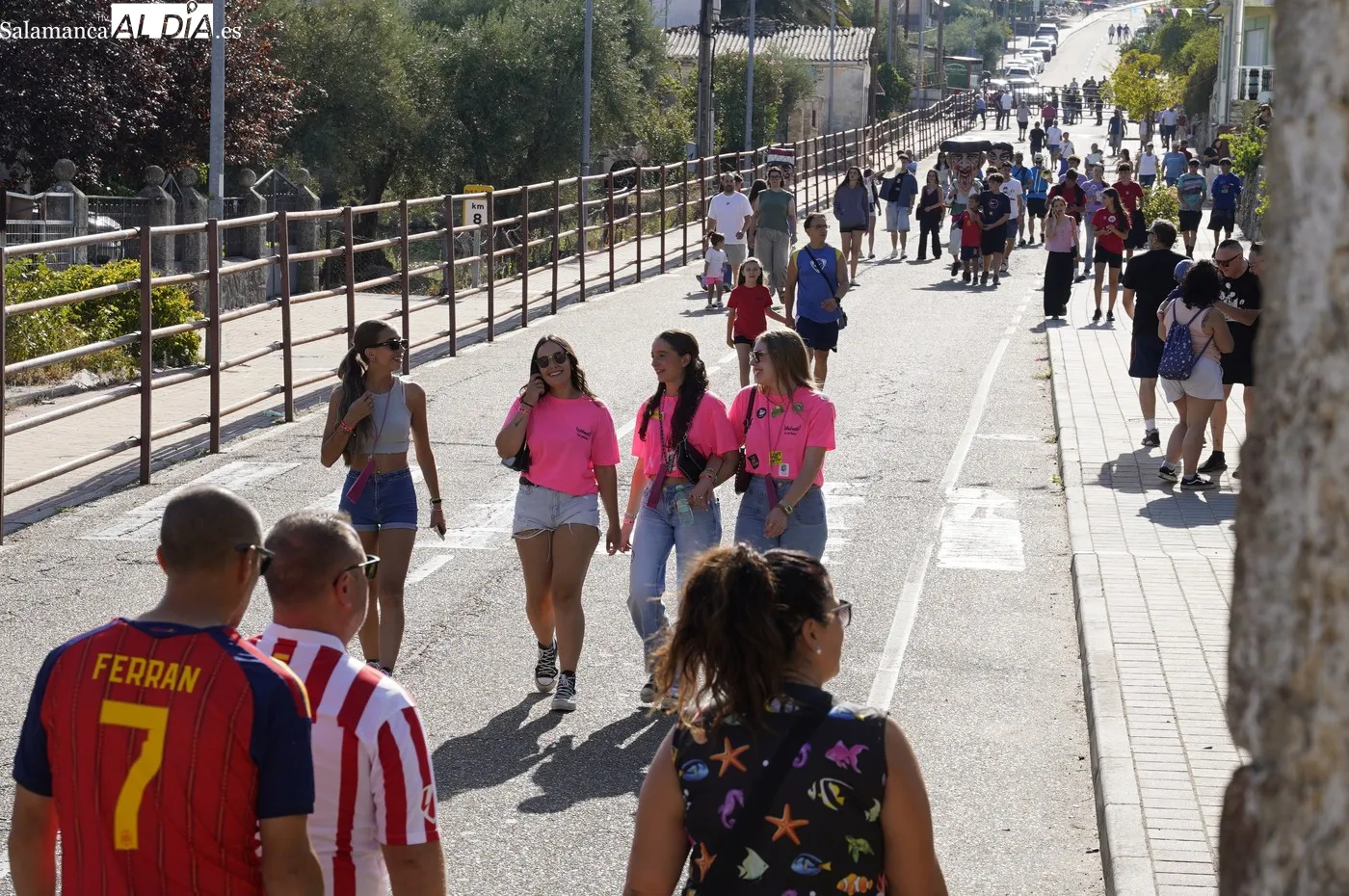 Encierro de Valruvio en Villarino de Los Aires / CORRAL Y LUIS MIGUEL CONDE