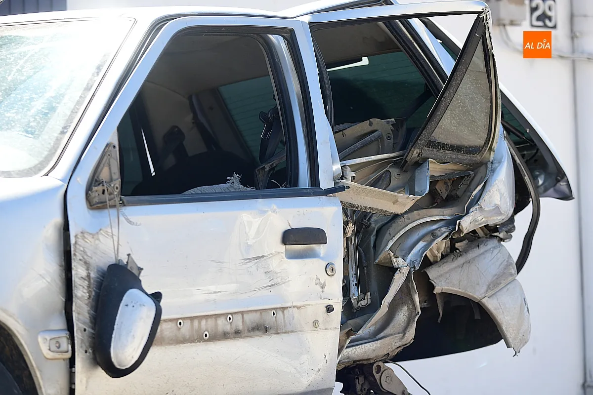 Foto 5 - FOTOS | Un var&oacute;n de 60 a&ntilde;os herido en un accidente de tr&aacute;fico en la A-62 a su paso por Cuidad Rodrigo