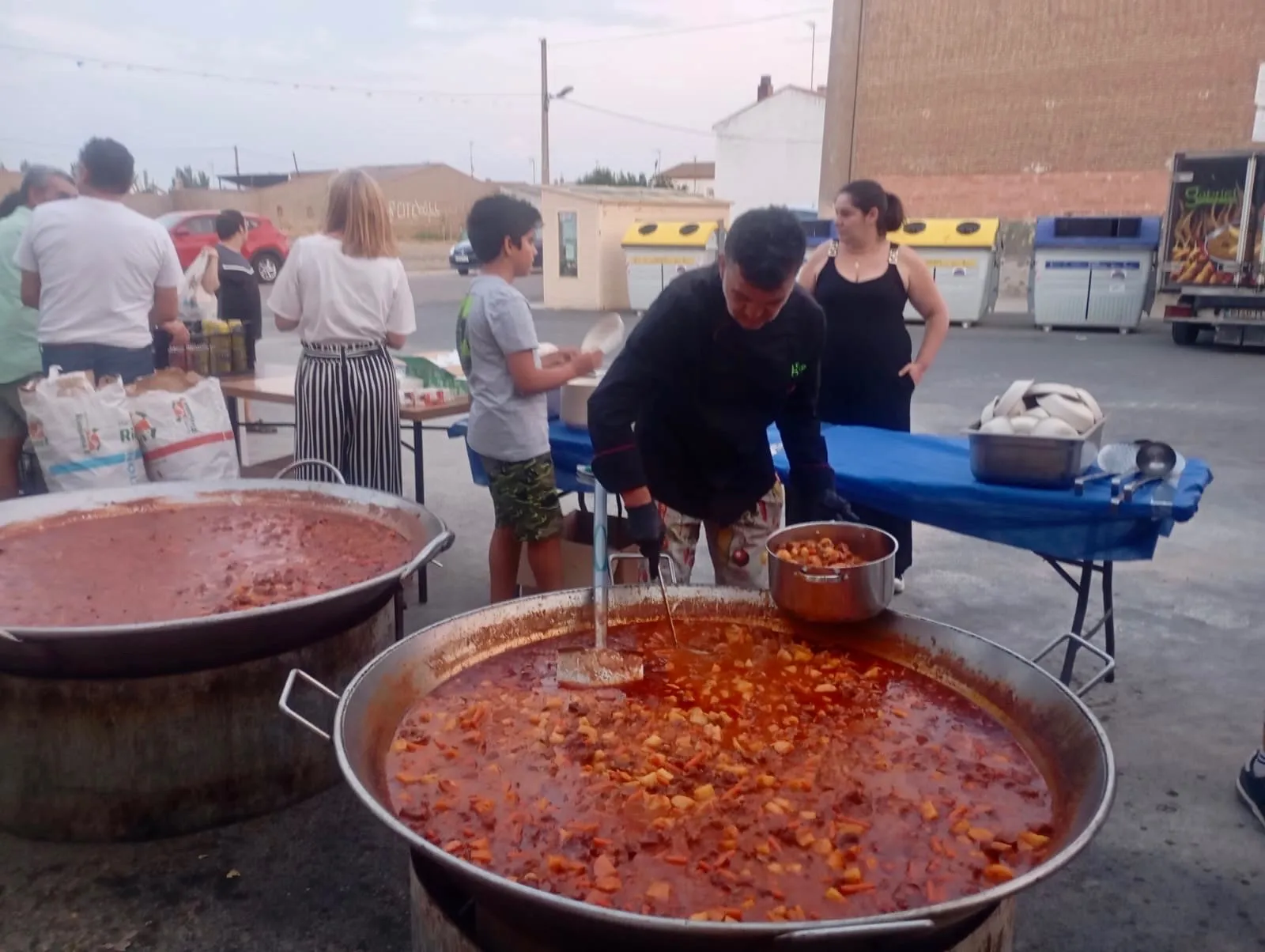 Foto 4 - Catering Gabriel pone sabor y gastronom&iacute;a en El Campo de Pe&ntilde;aranda con una deliciosa caldereta