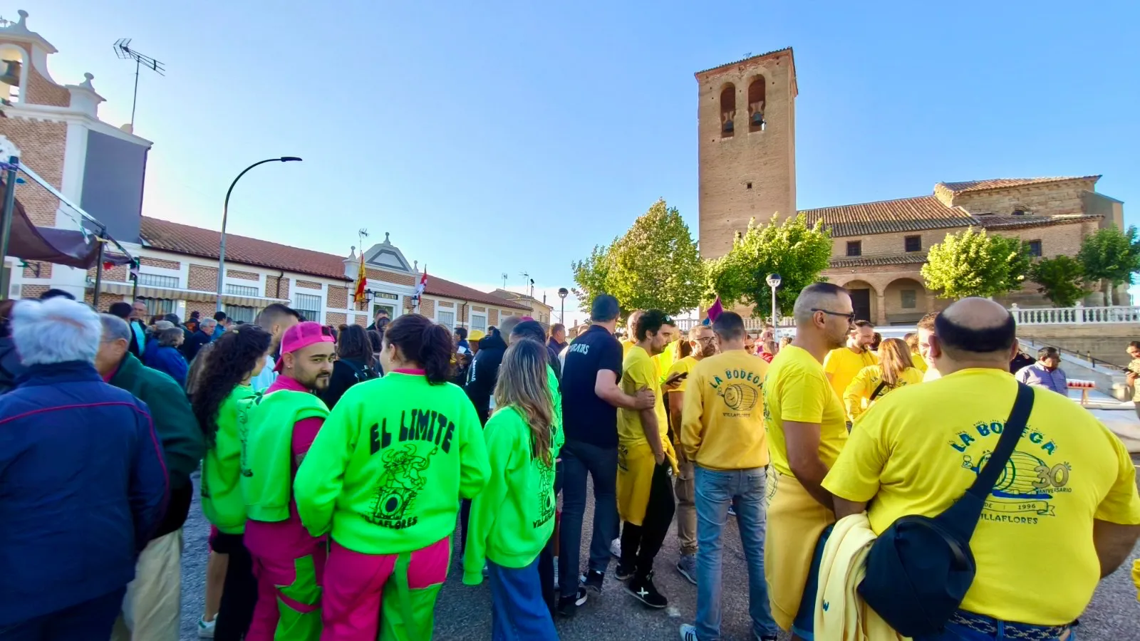 Foto 3 - Las calles de Villaflores se llenan de ambiente y color pe&ntilde;ista para dar la bienvenida a las fiestas de San Agust&iacute;n