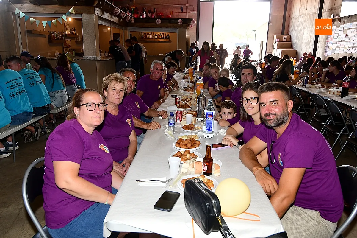 Comida de Peñas y socios en la Atalaya 