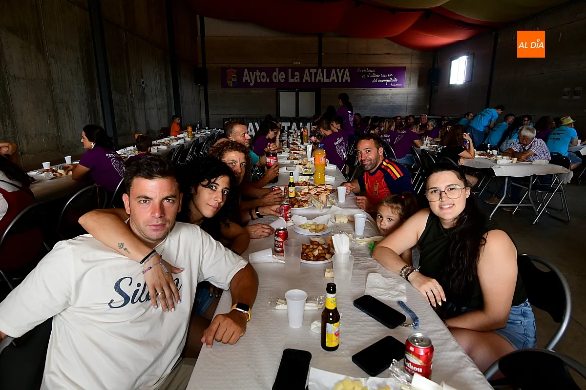 Comida de Peñas y socios en la Atalaya 