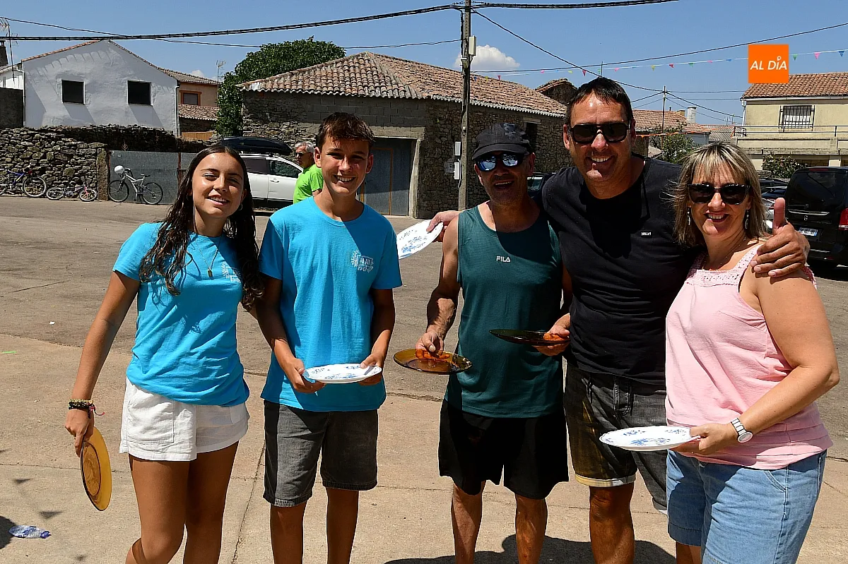Paella popular en Casillas de Flores para cerrar las fiestas de verano