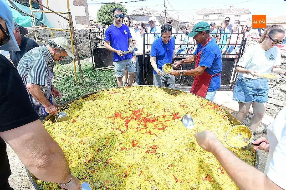 Paella popular en Casillas de Flores para cerrar las fiestas de verano
