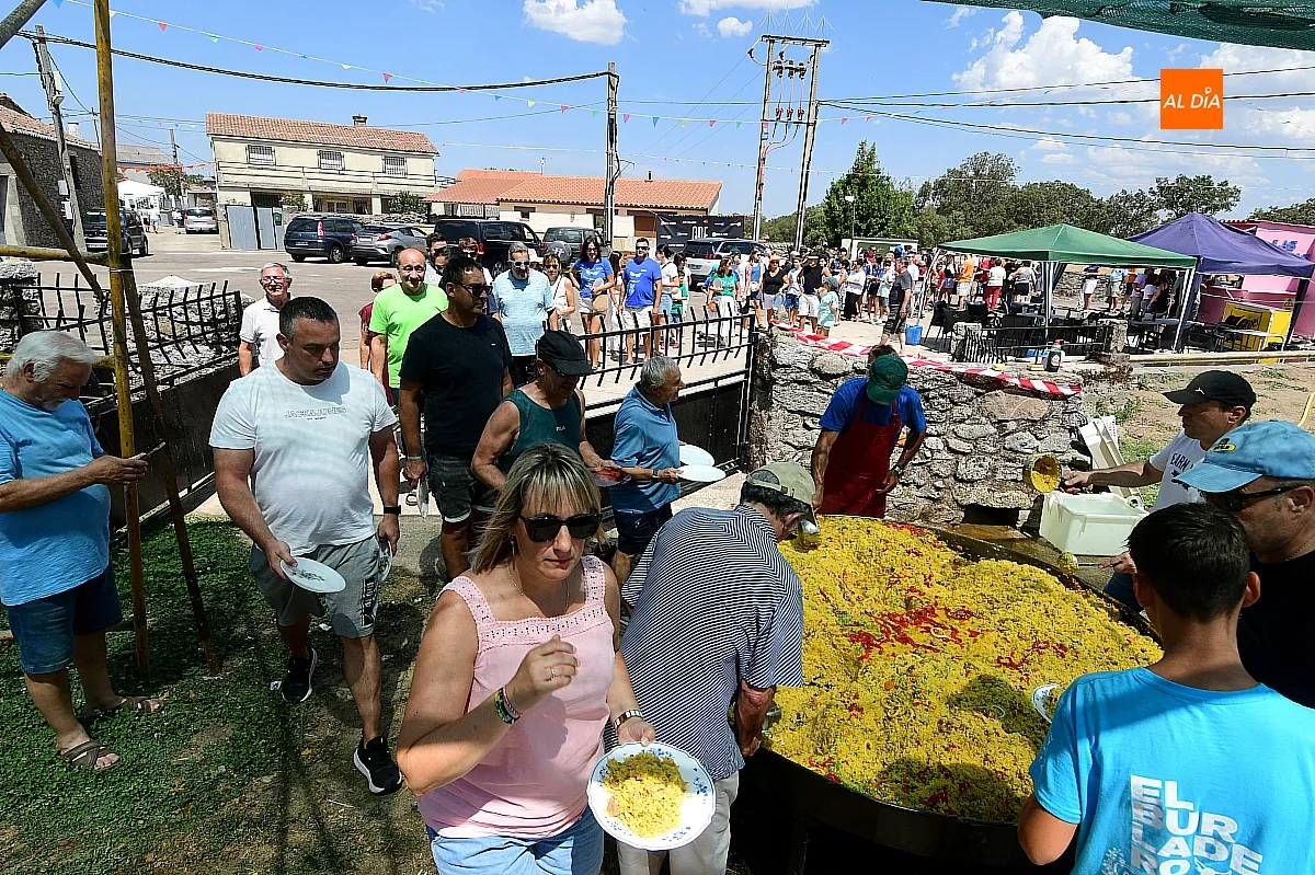 Paella popular en Casillas de Flores para cerrar las fiestas de verano