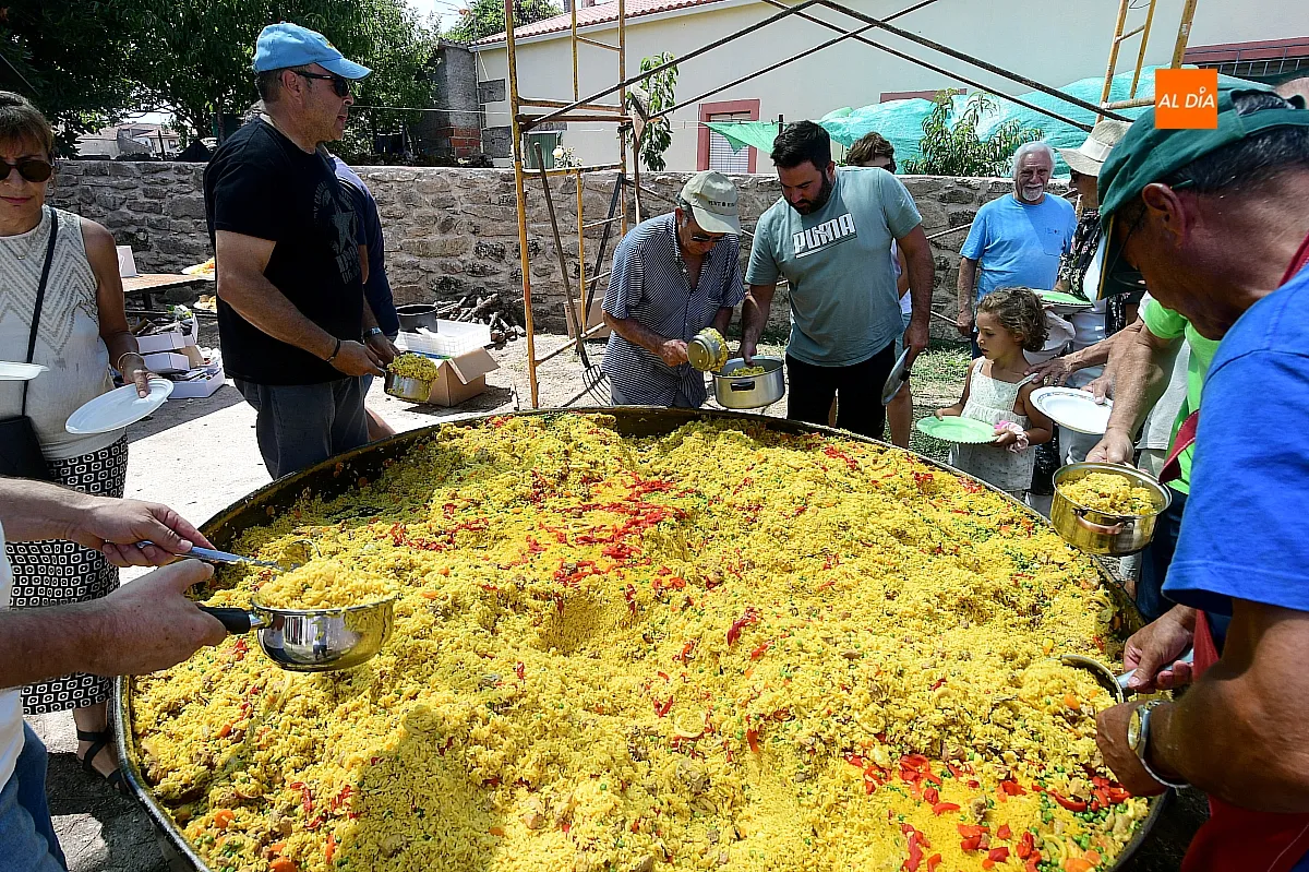 Paella popular en Casillas de Flores para cerrar las fiestas de verano