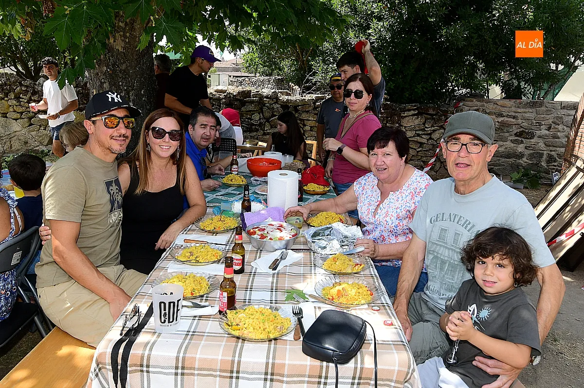 Paella popular en Casillas de Flores para cerrar las fiestas de verano