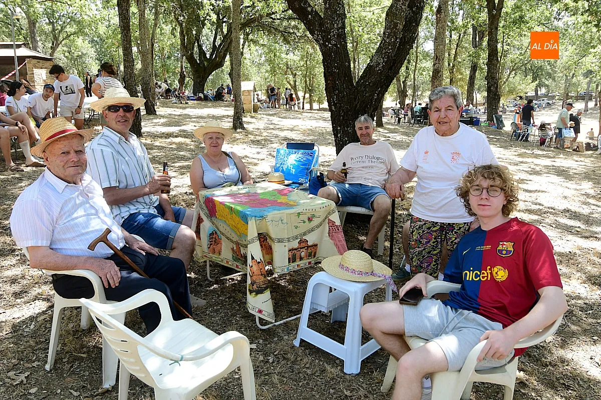 Paella popular en Robleda fiestas de verano
