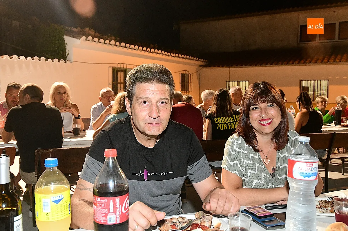 Cena de vecinos de Ivanrey
