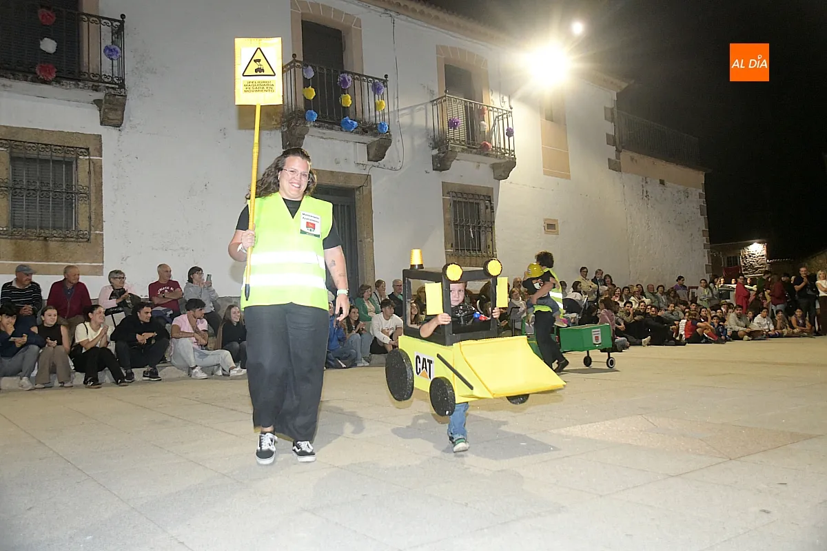 Disfraces por San Agustín en Villar de Ciervo