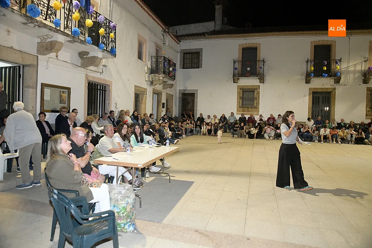Disfraces por San Agustín en Villar de Ciervo