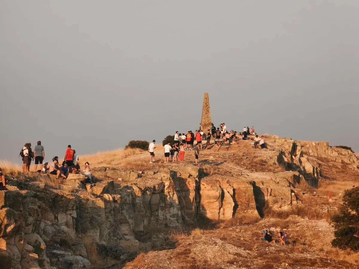 Buen ambiente en Arapiles para presenciar el histórico eclipse total de sol
