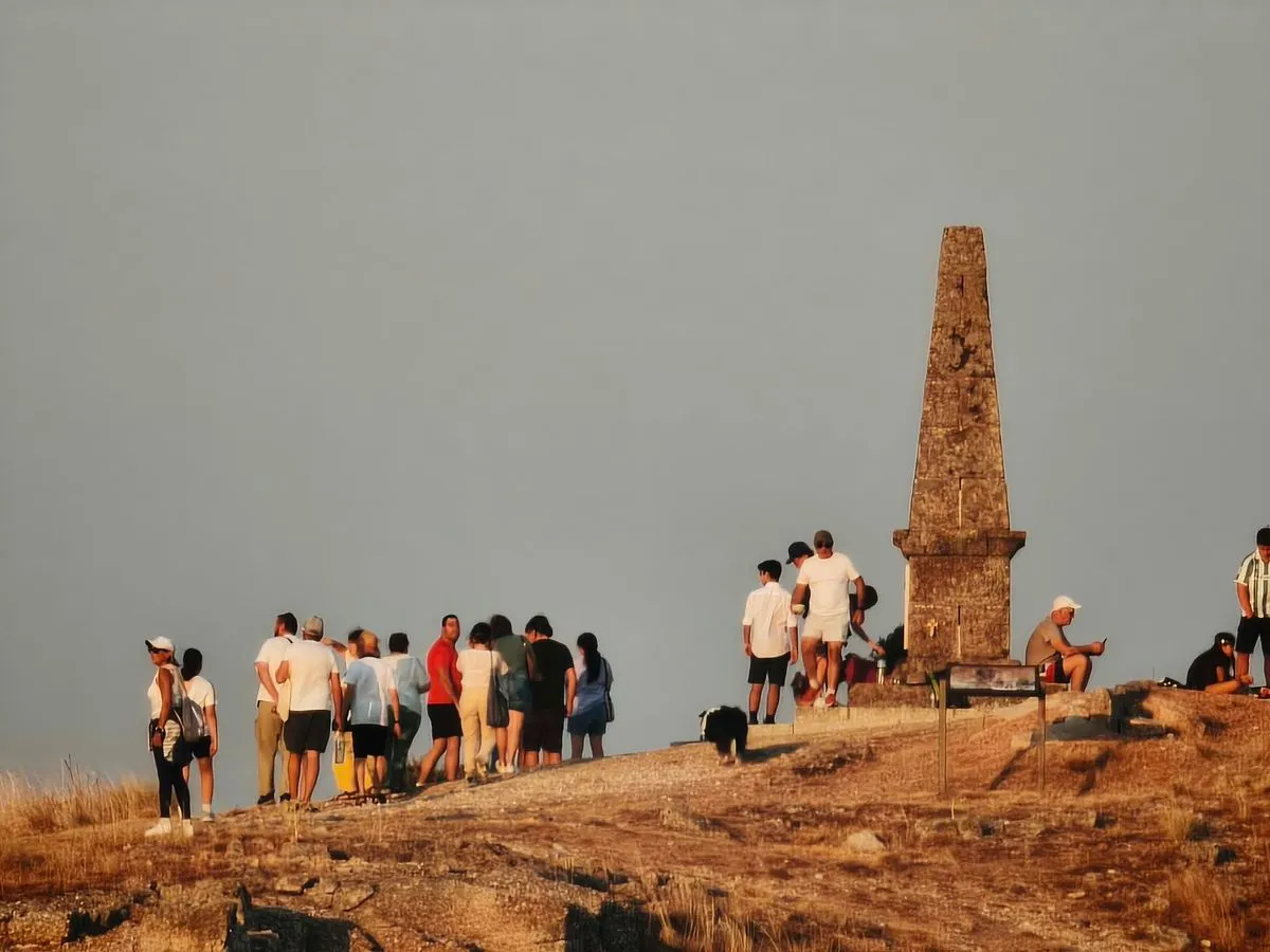 Buen ambiente en Arapiles para presenciar el histórico eclipse total de sol
