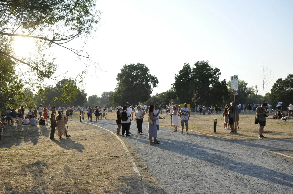 Gran afluencia en la Isla del Soto, en Santa Marta, para presenciar el histórico eclipse total de sol
