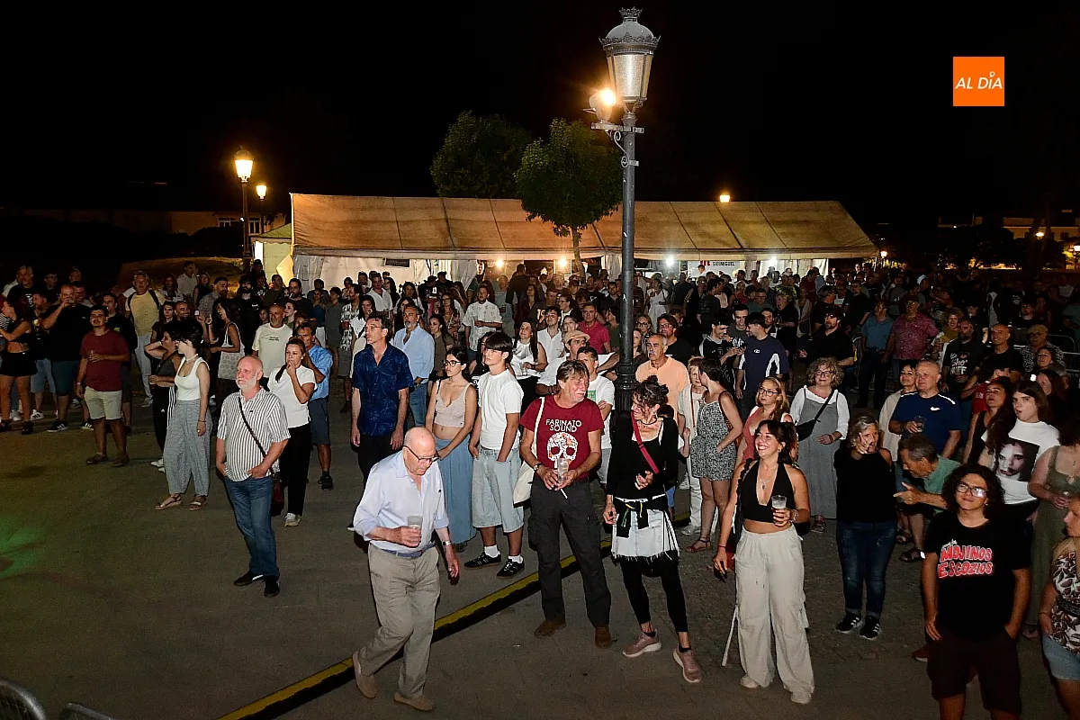 El Farinato Sound reúne a centenares de personas en Bolonia