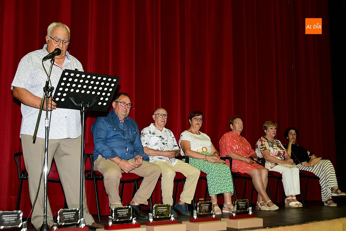 Vecinos de 80 años en Santi Spítitus