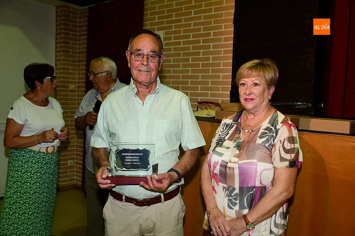 Vecinos de 80 años en Santi Spítitus