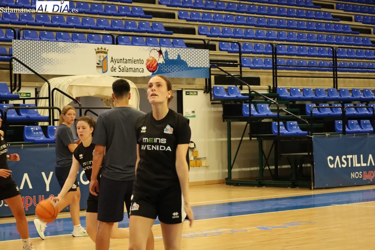 El Meins Avenida inicia su pretemporada con un proyecto renovado | FOTOS: Miguel González