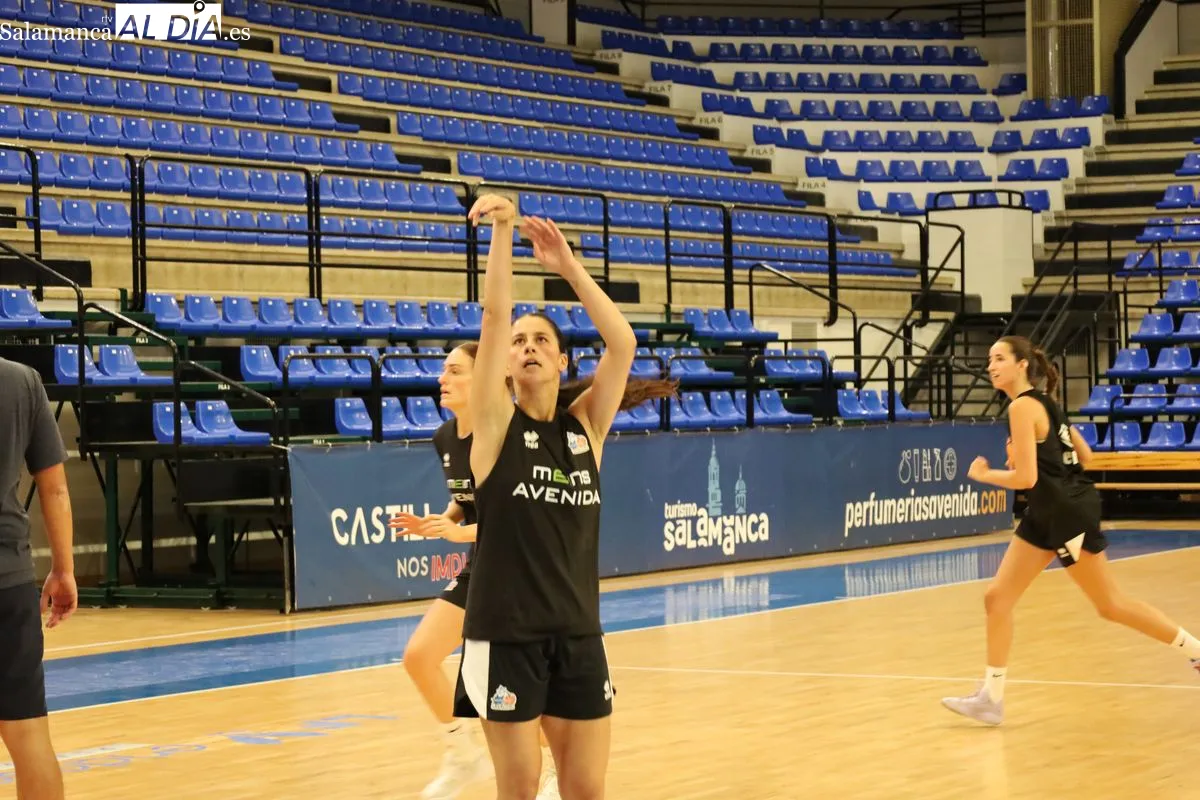 El Meins Avenida inicia su pretemporada con un proyecto renovado | FOTOS: Miguel González