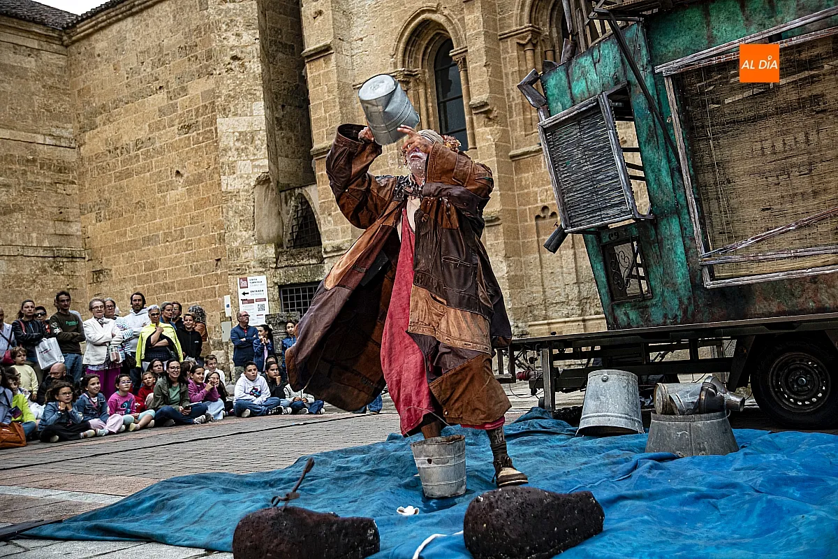 Foto 17 - Tres espect&aacute;culos, tres formas de sentir el teatro en Ciudad Rodrigo