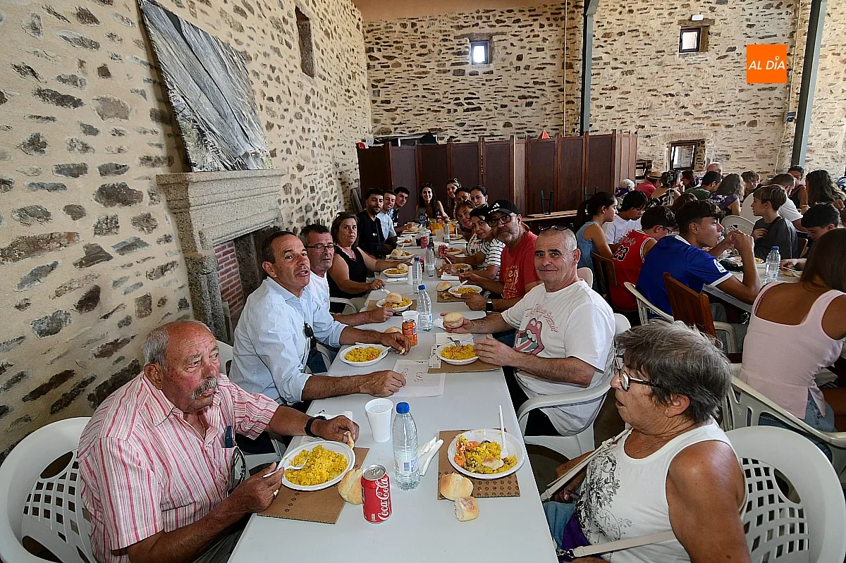 Paella popular en Villar de la Yegua para despedir sus fiestas