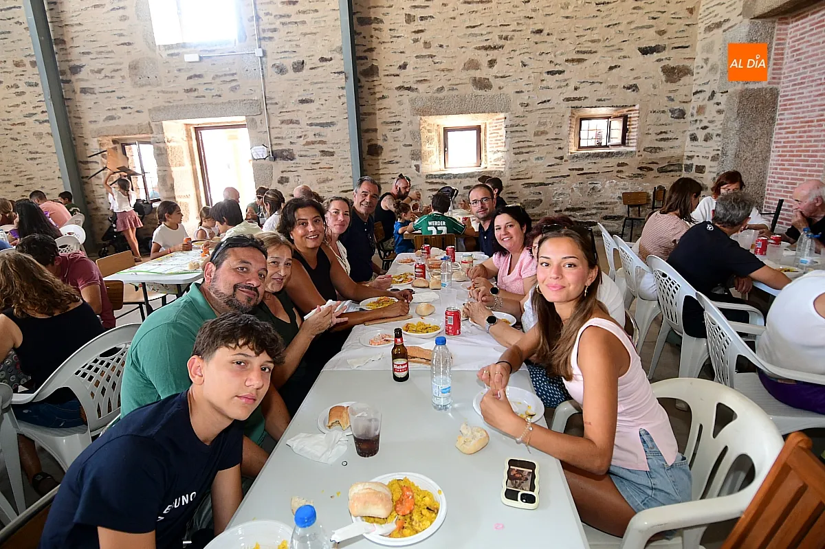Paella popular en Villar de la Yegua para despedir sus fiestas