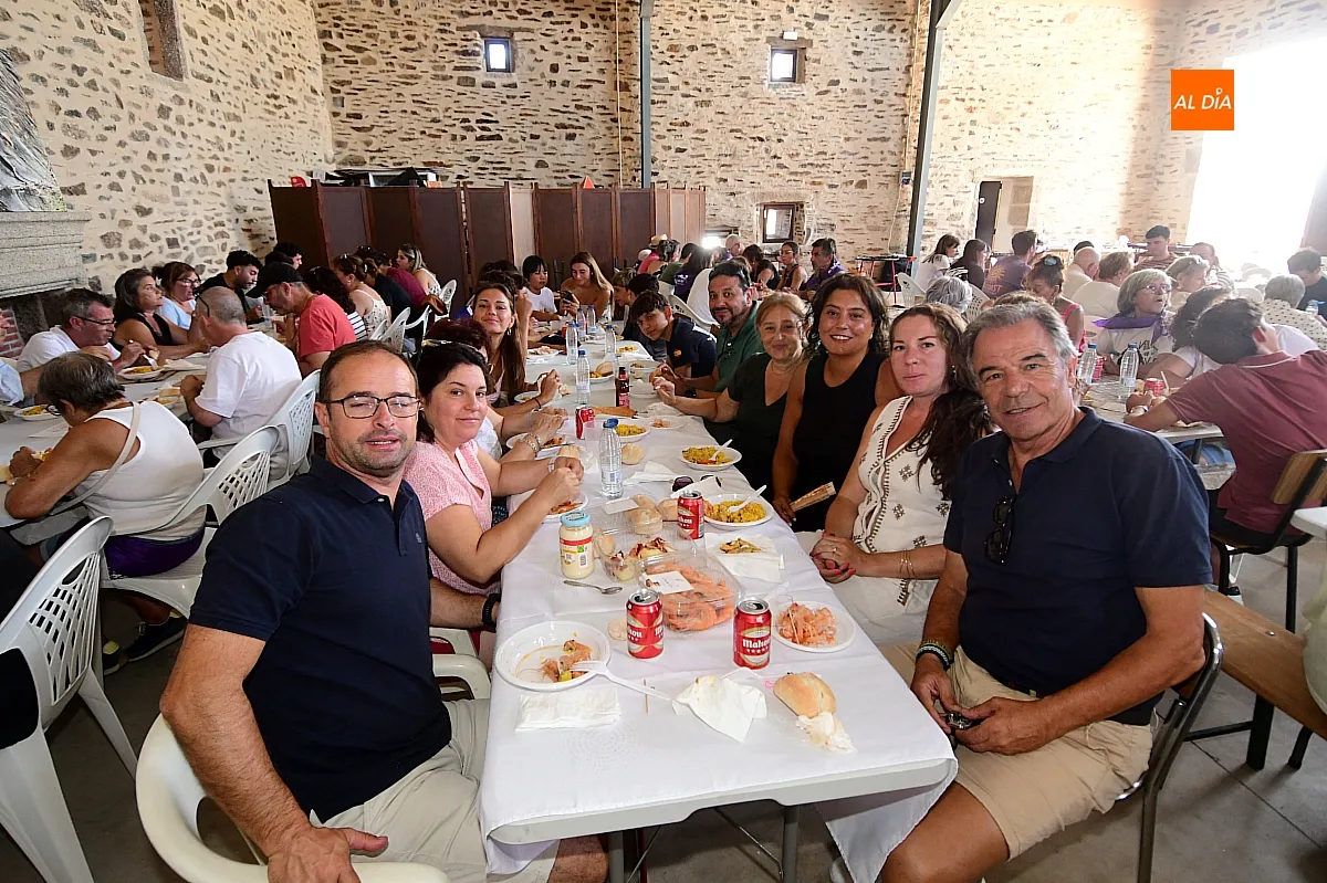 Paella popular en Villar de la Yegua para despedir sus fiestas