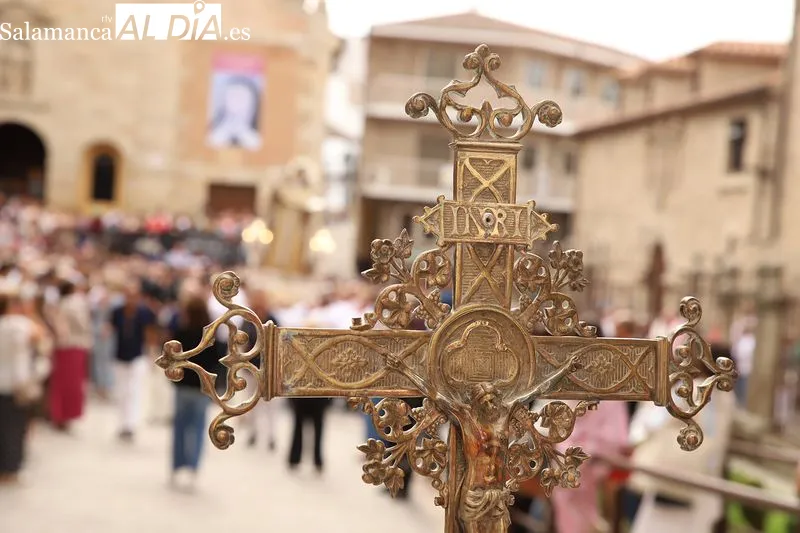 Foto 12 - La devoci&oacute;n y el turismo inundan Alba de Tormes en el arranque de la Transverberaci&oacute;n