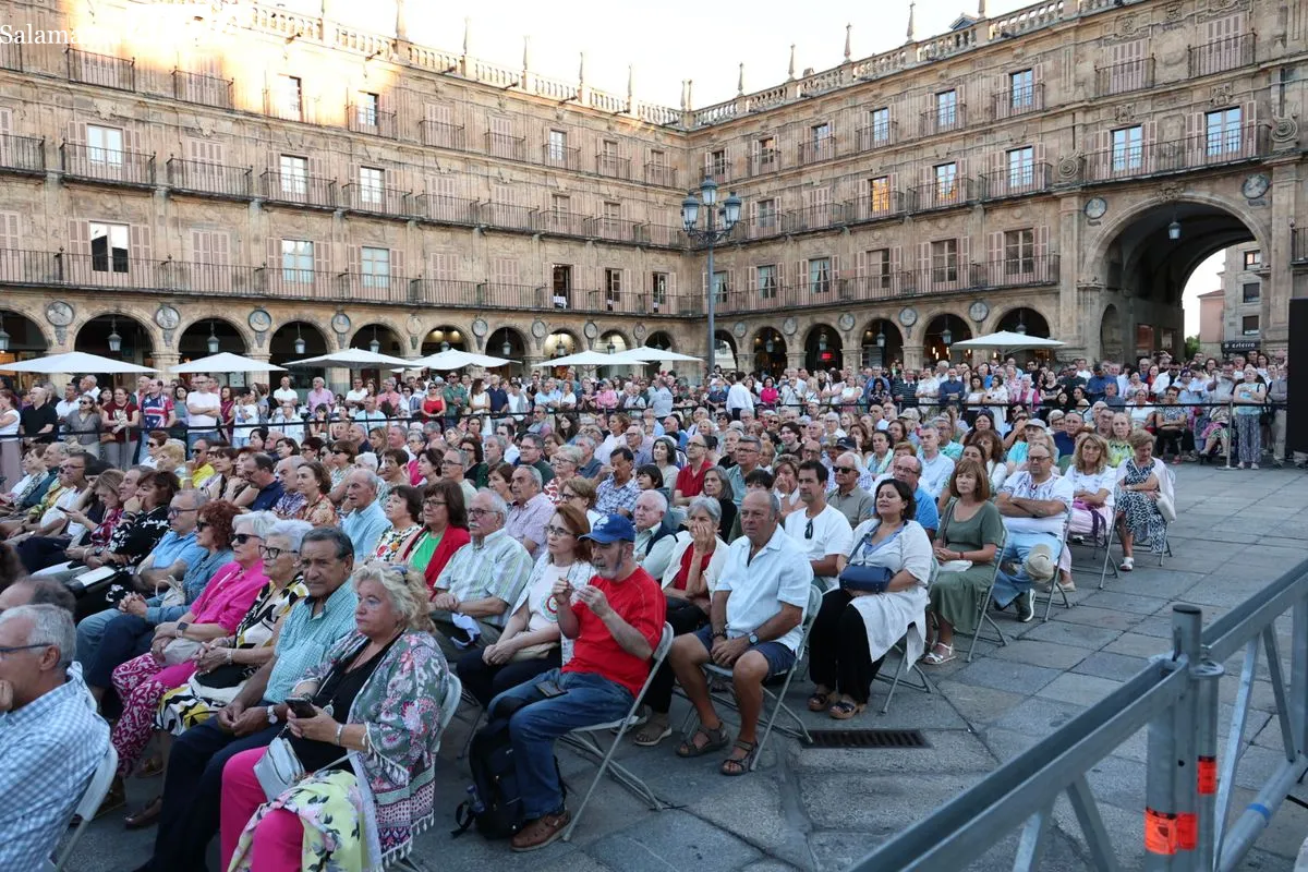 El V Festival de Folclore de Salamanca se despide con música y danza tradicional de México | FOTOS: David Sañudo