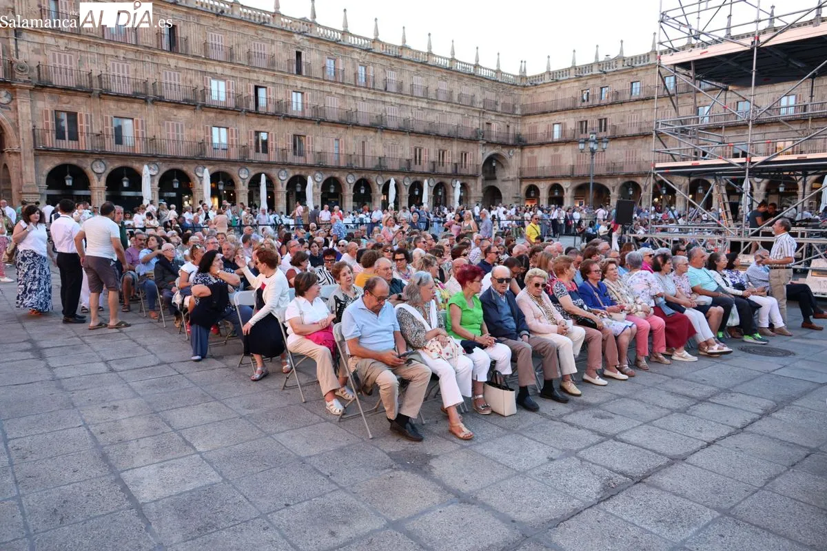 El V Festival de Folclore de Salamanca se despide con música y danza tradicional de México | FOTOS: David Sañudo