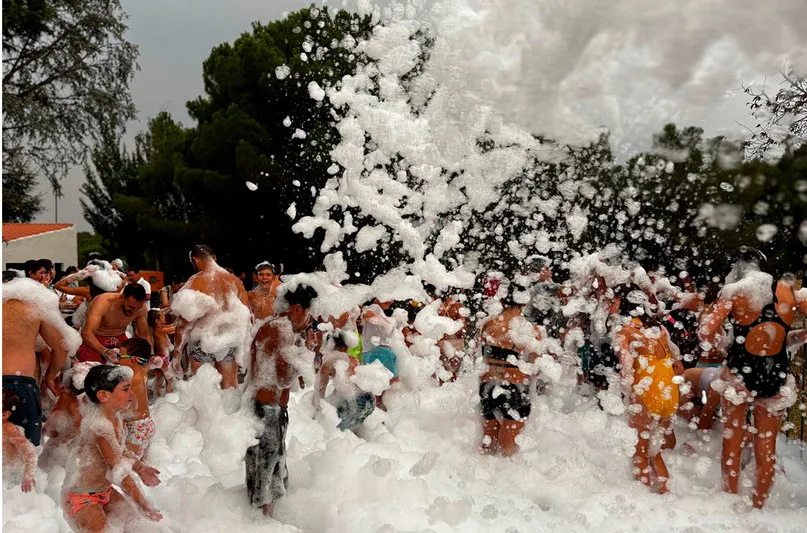 Foto 4 - Fresno Alh&aacute;ndiga inicia diez d&iacute;as de fiestas por San Roque