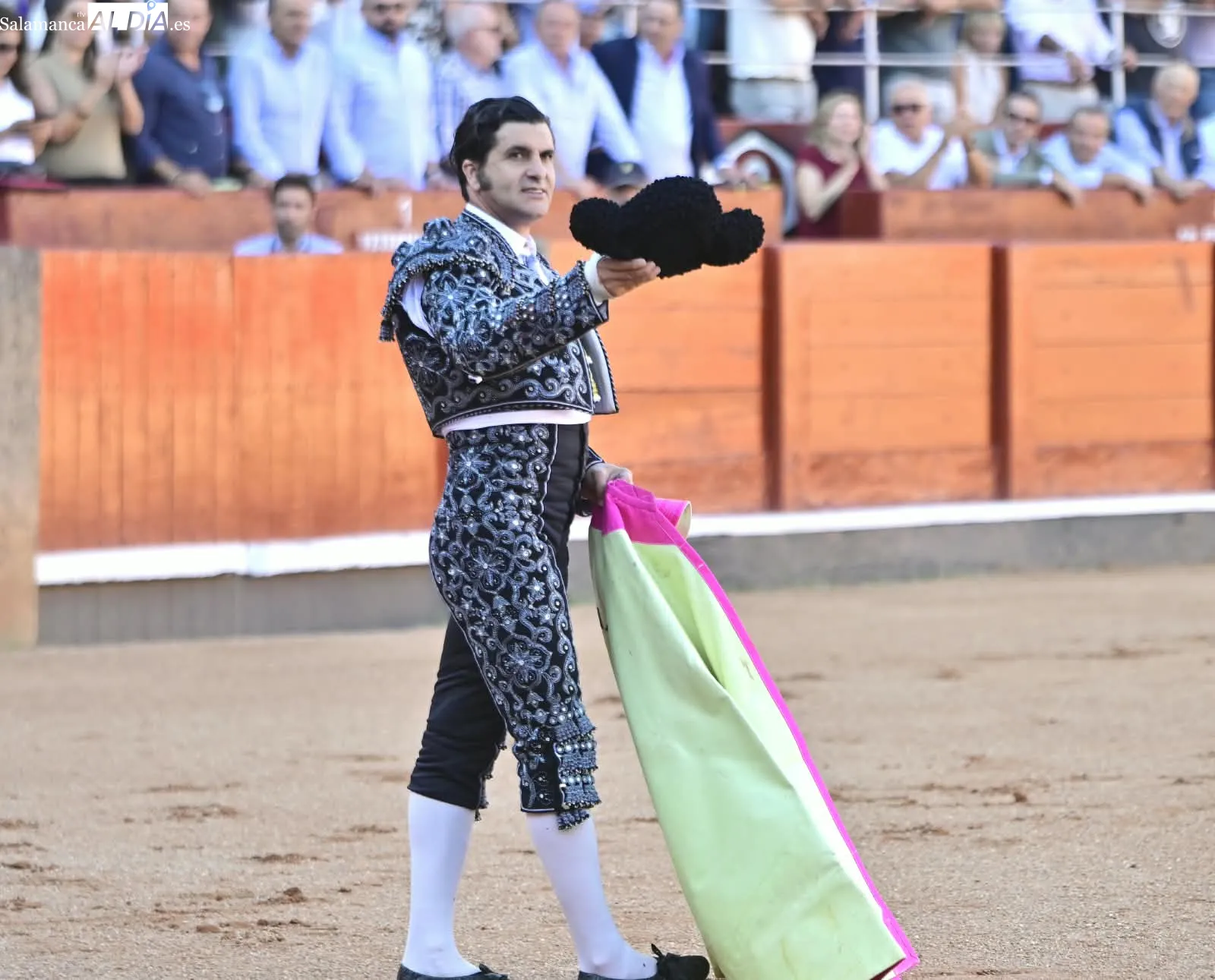 Foto 5 - Ovaci&oacute;n para un firme Ismael Mart&iacute;n con el desclasado quinto