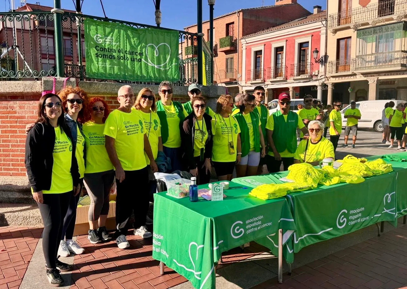 Foto 4 - Pe&ntilde;aranda se vuelca con una nueva edici&oacute;n de la Marcha Solidaria de la AECC