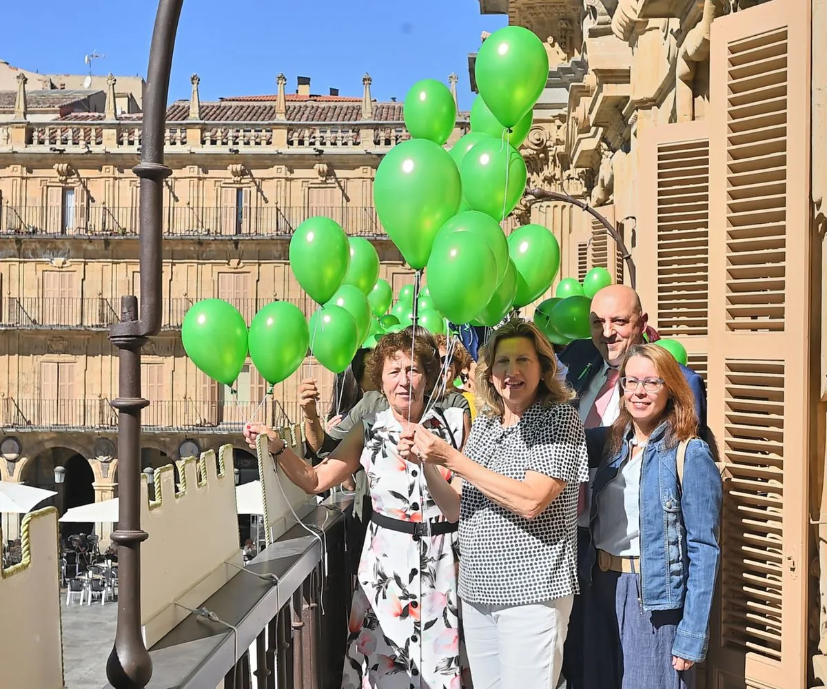 El Ayuntamiento de Salamanca ha recibido a la Asociación de Familiares de Enfermos de Alzheimer (AFA) con motivo del Día Mundial de esta enfermedad