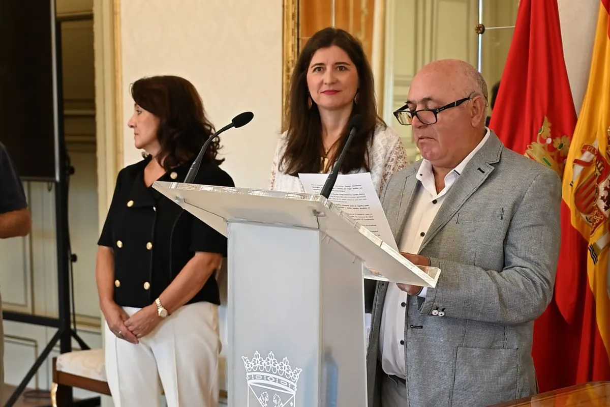 La concejala de Familia e Igualdad de Oportunidades, Miryam Rodríguez, ha recibido a los representantes de las principales asociaciones salmantinas de Personas Sordas.