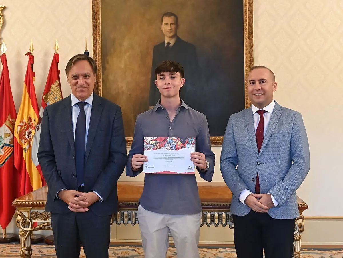 Las becas municipales de investigación impulsan el talento de 14 jóvenes salmantinos
