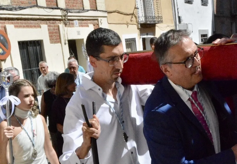 Foto 4 - Multitudinario acompa&ntilde;amiento al Santo Cristo de San Lu&iacute;s en su hist&oacute;rica fiesta anual