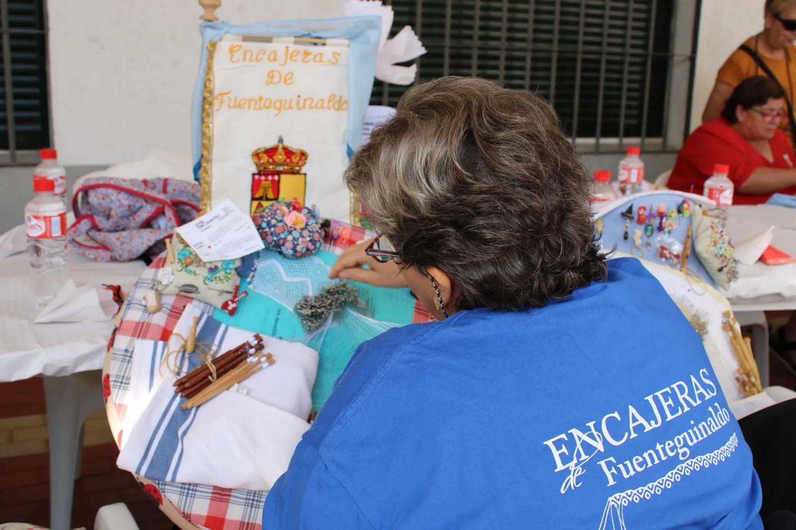 Foto 6 - El XVIII Encuentro de Encajeras re&uacute;ne a 160 aficionadas y fija su apuesta por el relevo generacional en Pe&ntilde;aranda